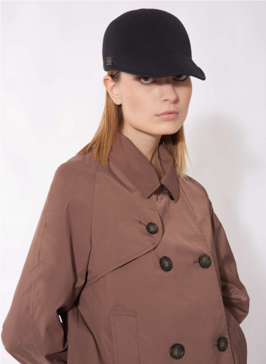 Black cotton baseball hat