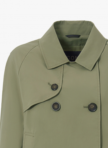 Zweireihige Jacke militärgrün aus technischem Stoff