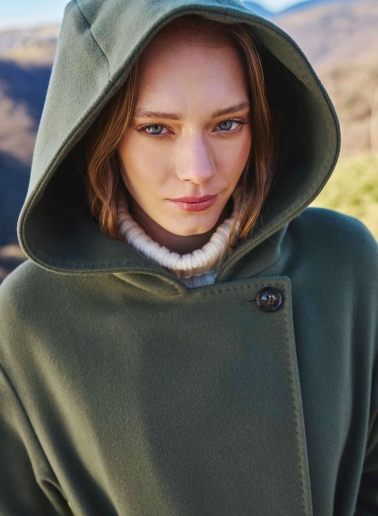 Maxi belted green wool and cashmere coat with hood
