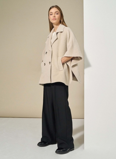 Zweireihes Cape aus Wolle und Alpaka in Beige