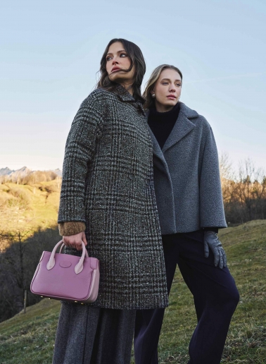 Cappotto doppio petto con fantasia check e collo a rever