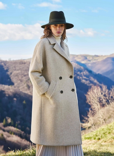 Cappotto beige doppio petto oversize con fantasia micro pied de poule