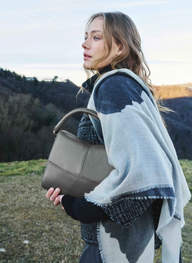 Borsa a mano in pelle grigia