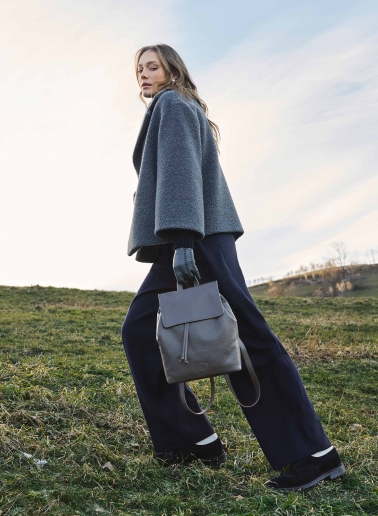 Zaino con tassello e logo in pelle grigio