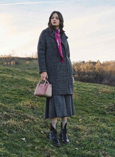 Foulard in twill di pura seta con disegno floreale rosa