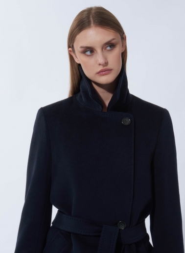 Maxi trench blu in pura lana con cintura