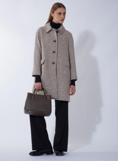 Cappotto con fantasia marrone e collo a camicia in lana