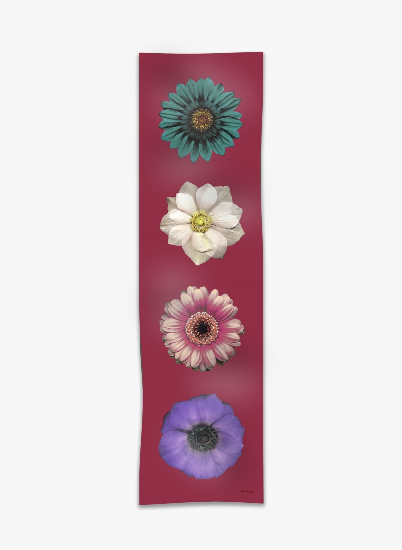 Schal mit Blumenmuster aus reinem Seidentwill in Rosa