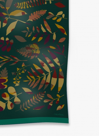 Green wool scarf with stylized leaves