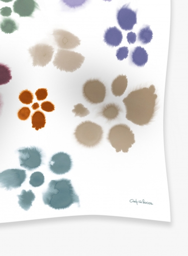 Maxi-Schal mit Aquarellblumenmuster aus Wolle in Weiß