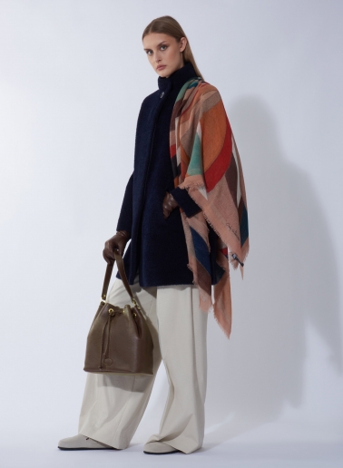 Maxi foulard in lana e seta con disegno stilizzato rosa