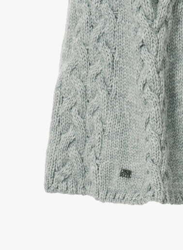 Mantella in maglia intrecciata grigio perla