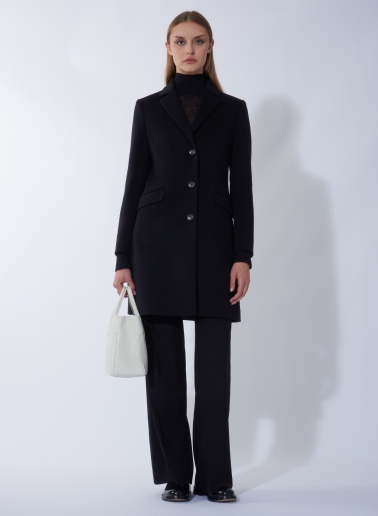 Cappotto nero a uomo in pura lana