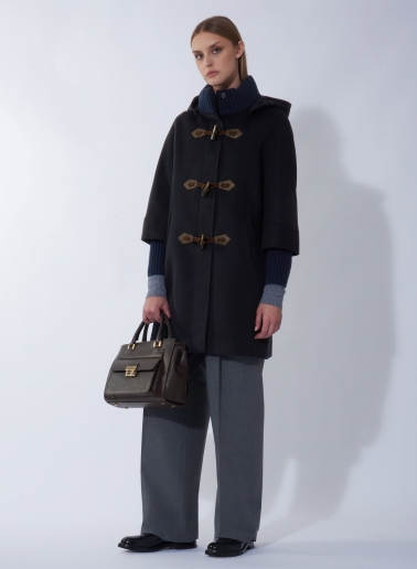 Borsa rigida in pelle marrone con chiusura in metallo