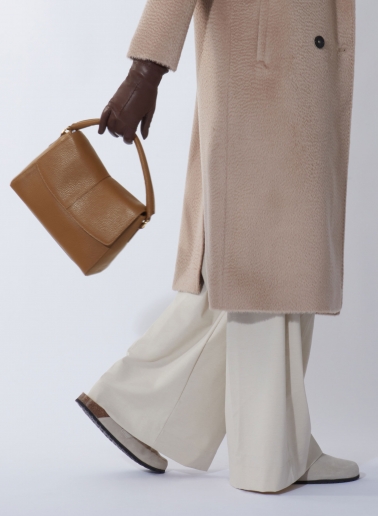 Borsa a mano in pelle color tabacco