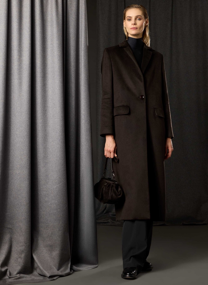 Maxi cappotto marrone a uomo in pura seta