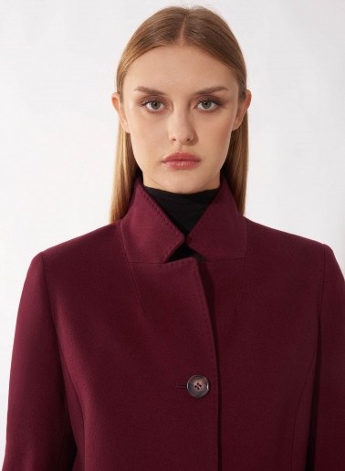 Inverted notch collar burgundy coat crafted with pure wool