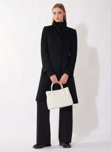 Cappotto nero in puro cashmere con collo alto