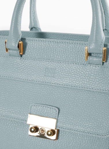 Borsa rigida in pelle azzurra con chiusura in metallo