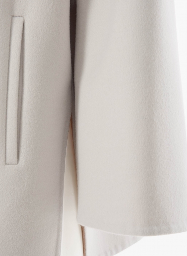 Giacca grigio perla bicolore in double di pura lana con collo alto