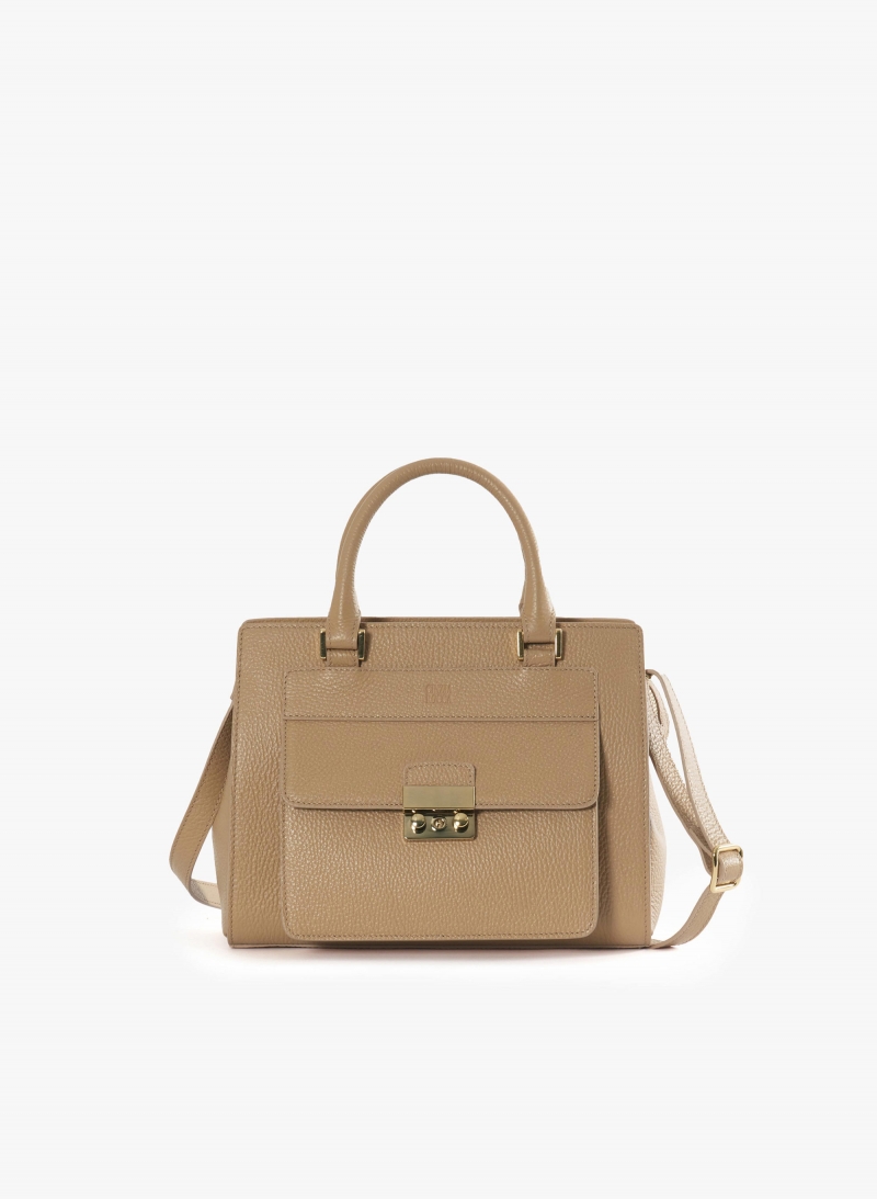 Borsa rigida in pelle cammello chiaro con chiusura in metallo