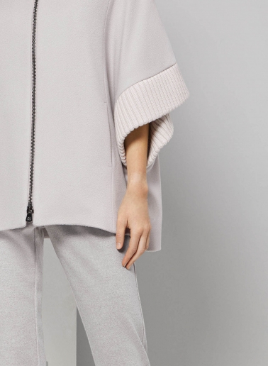 Zipped pearl grey pure zibeline wool cape