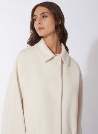 Oversized white pure wool coat with shirt collar