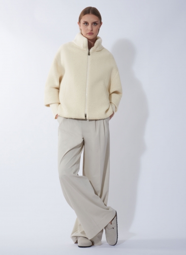 Oversized Kurzmantel mit Strick-Details in Weiß