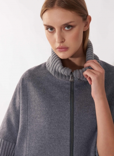 Zipped grey pure zibeline wool cape