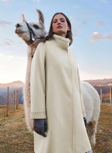 Beige pure zibeline wool coat with knitted inserts