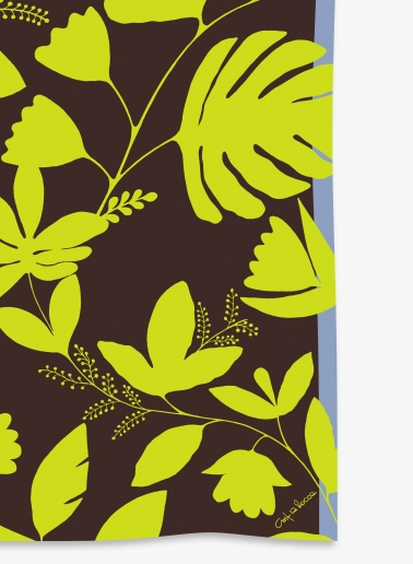 Maxi yellow wool scarf with stylised leaves