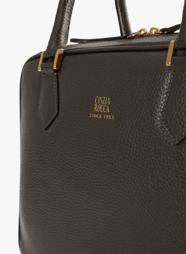 Brown genuine leather bag with double zip