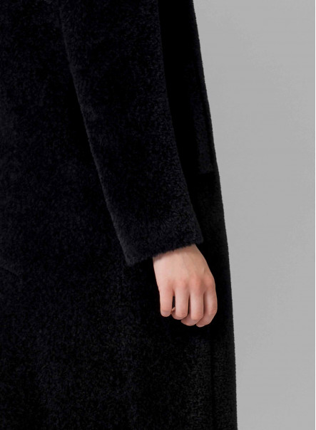 Langer Mantel aus Alpaka und Wolle mit umklappbarem Reverskragen in Schwarz