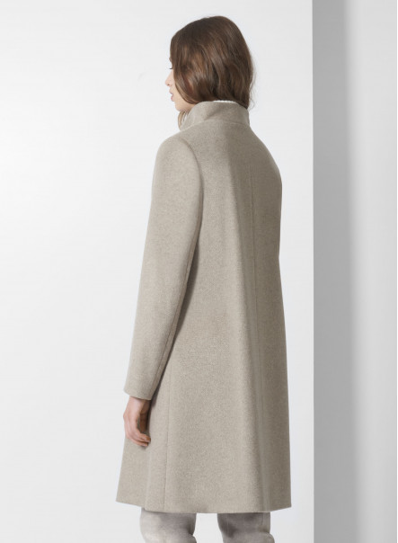 Cacha cashmere coat with high stand collar