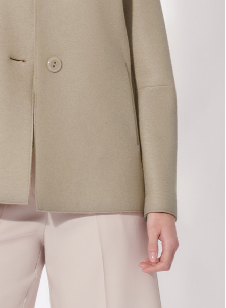 Hemdkragenjacke beige aus gekochter Wolle