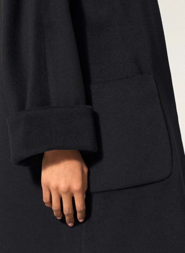 Oversized black pure wool coat with shirt collar