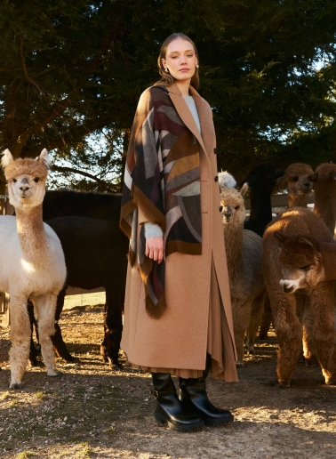 Maxi foulard in lana e seta con disegno stilizzato color tabacco