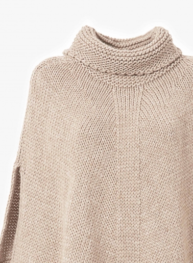 Mantella in maglia beige