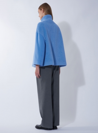 Cappotto corto azzurro con texture tessuto in contrasto in lana e alpaca