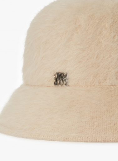 Beige wool cloche hat with fur effect