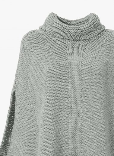 Mantella in maglia grigio perla