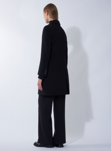 Cappotto nero a uomo in pura lana