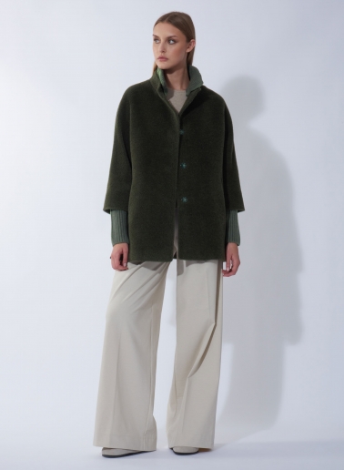 Short oversized green alpaca and wool coat with knitted details