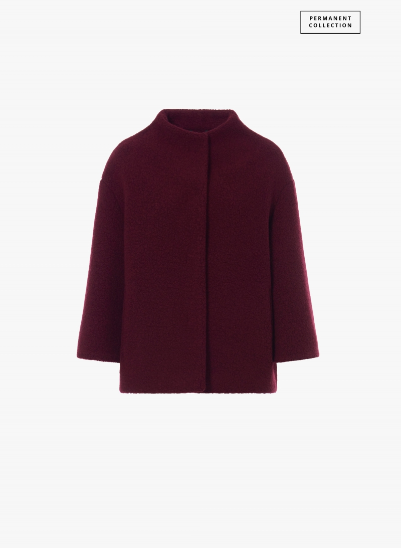 Short burgundy wool coat with 3/4 sleeves