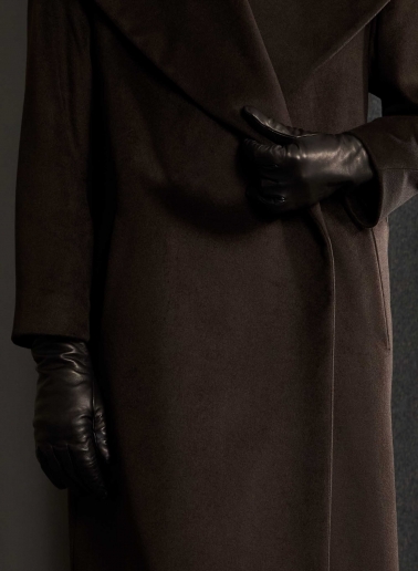 Cappotto marrone con collo a maxi scialle in pura seta