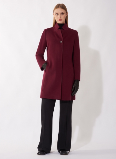 Inverted notch collar burgundy coat crafted with pure wool
