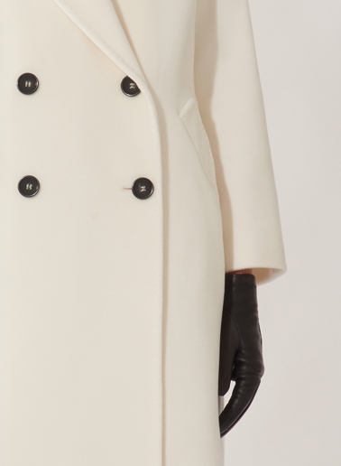 Cappotto bianco doppio petto oversize in pura lana
