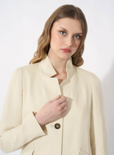 Giacca beige in lino con collo a rever rovesciato