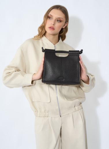 Borsa a mano nera in pelle con tracolla