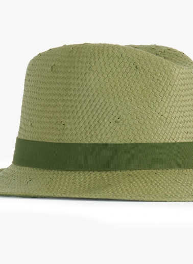 Green classic straw hat